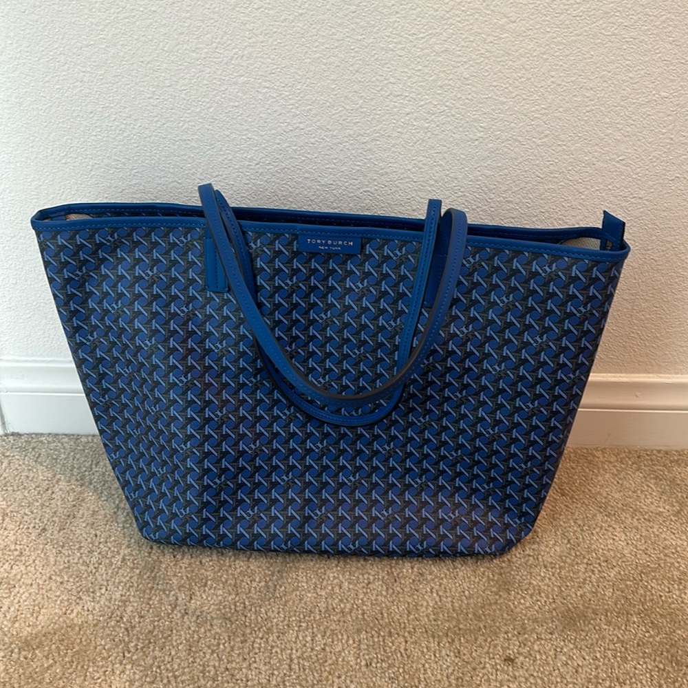 Tory Burch Ever Ready Tote in cobalt blue
